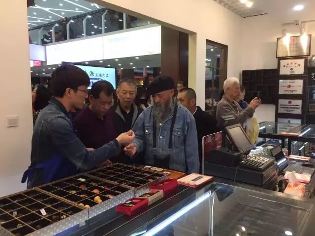 1507533901479287.jpg 640.webp (17).jpg