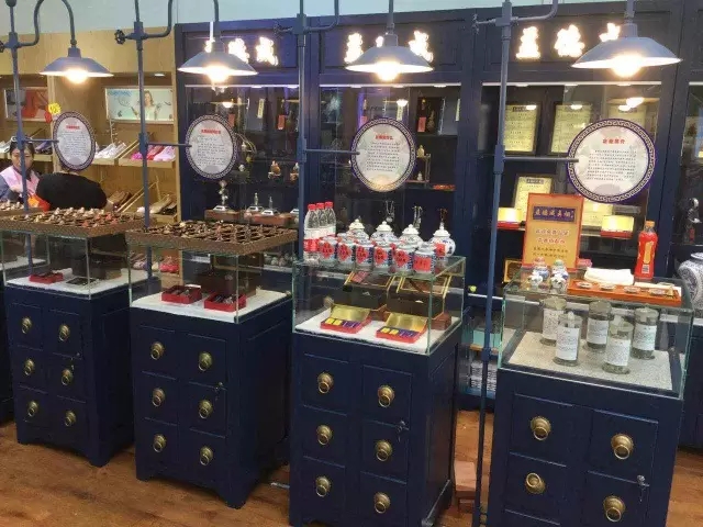 1507605565131204.jpg 640.webp (8).jpg