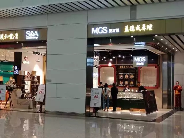 1533631643589725.jpg 640.webp.jpg