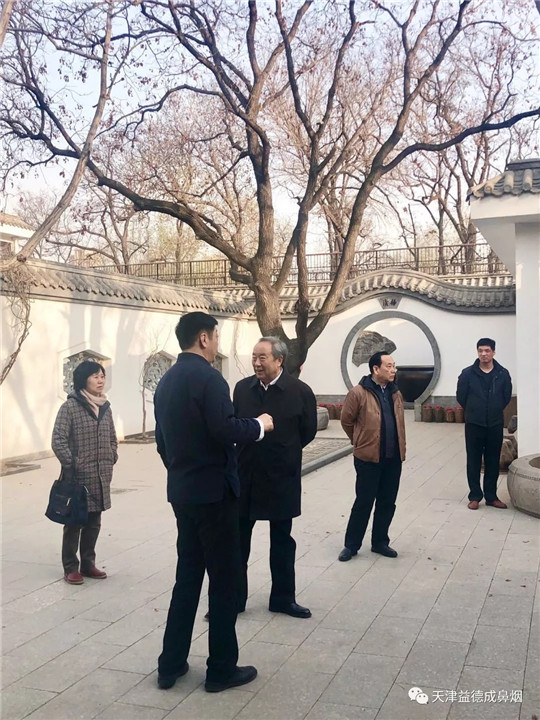 1563938182491533.jpg 640.webp (2).jpg