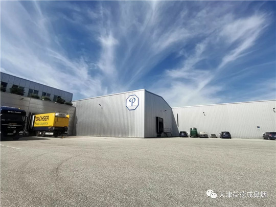 1564031916856975.jpg 640.webp (6).jpg